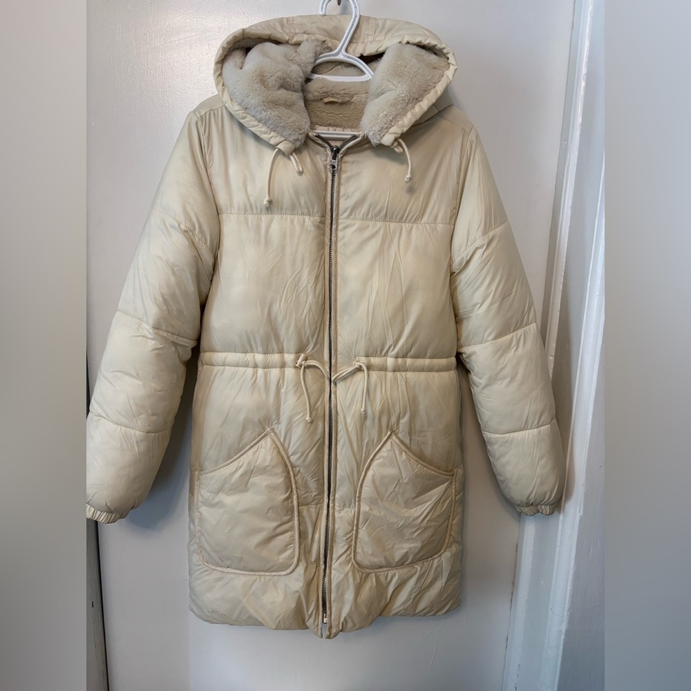 Abercrombie & Fitch Women's Beige Air Cloud Parka